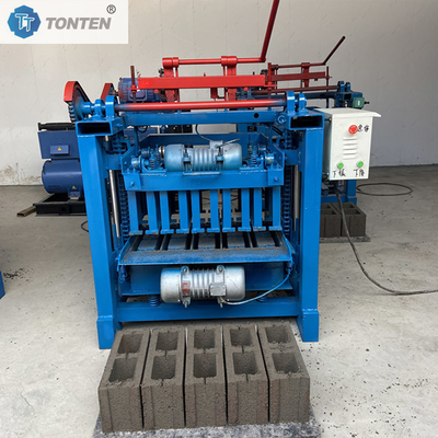 Kleine middelgrote bakstenenmachine bakstenenpersmachine voor steen langs de weg