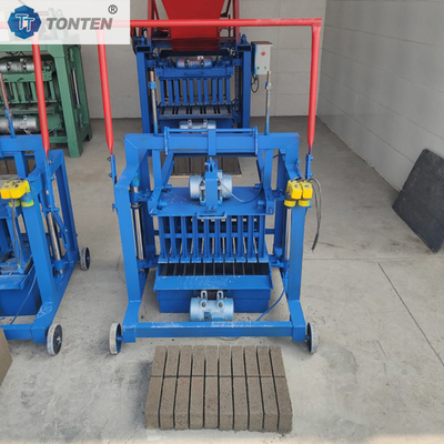 Machine voor het maken van bakstenen in Ghana