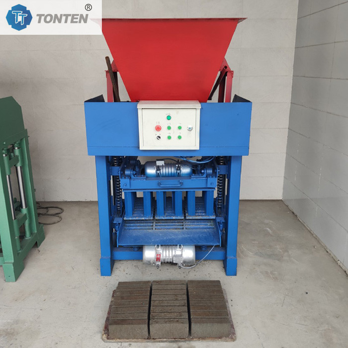 Halfautomatische hopper baksteen maken cement standaard baksteen kleur baksteen maken apparatuur